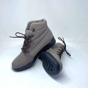 Vintage 90s Boots: Thermal Tech for Cold Weather